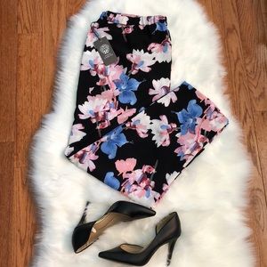 NWT Vince Camuto Floral Pants